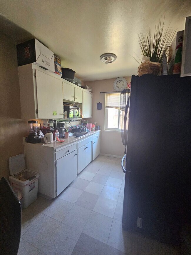 Building Photo - 728 Illinois Ave