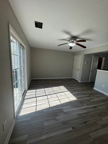 Large living room with sliding door to private patio - 1961 Shaylin Loop