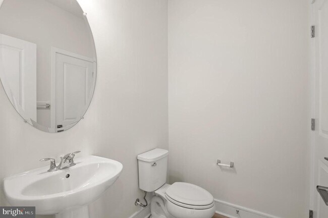 Building Photo - 14534 Alsace Ln