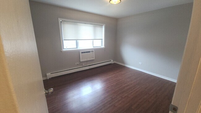 Building Photo - 5739 W 129th St