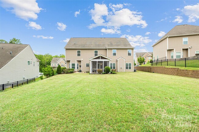 Building Photo - 9229 Perseverance Dr