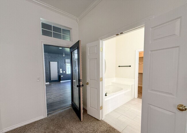 Building Photo - Gated in West Edmond! Storm Shelter! Tons of Space!