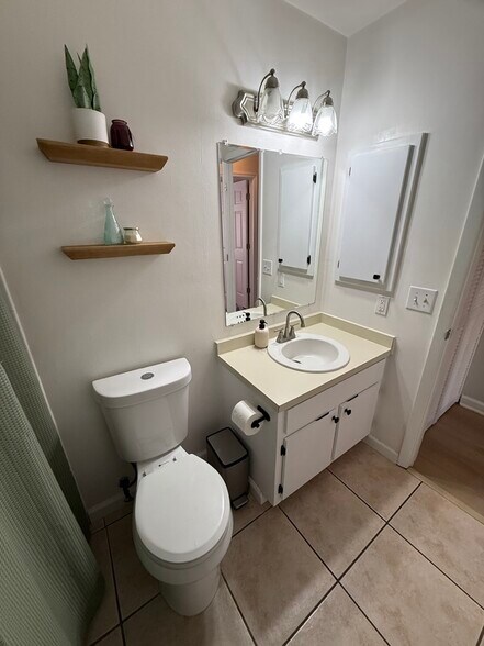 Building Photo - 9311 Lennex Ln