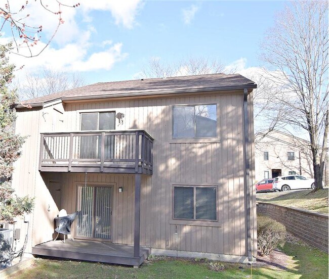 Building Photo - 3502 Fox Ln