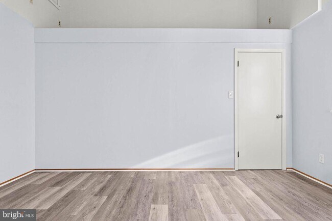 Building Photo - 26 E Mt Pleasant Ave