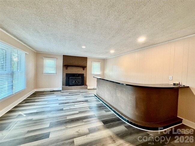 Building Photo - 3132 Dawnshire Ave