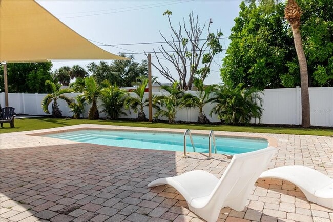 Building Photo - 411 87th Ave