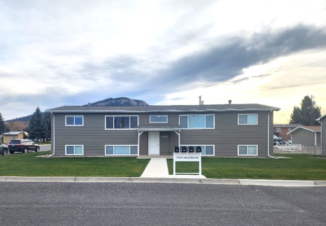 Building Photo - 1701 Hudson St