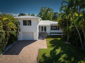Building Photo - 234 Washington Dr