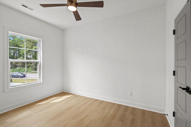 Building Photo - 113 ARBOR RIDGE CIR