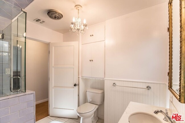 Building Photo - 2230 Midvale Ave