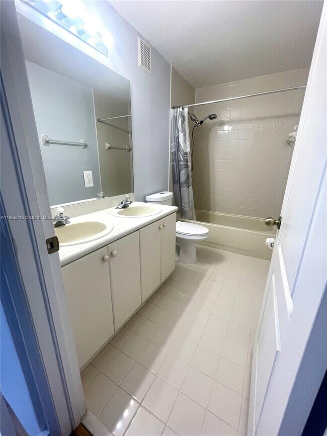 Building Photo - 3840 SW 169th Terrace