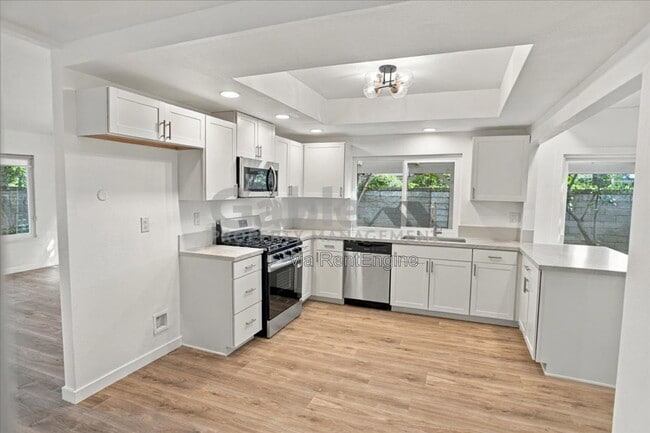 Building Photo - 25753 Rana Dr