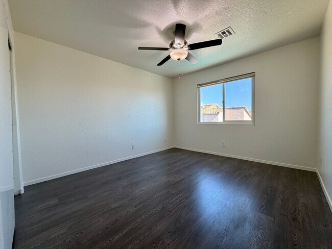 Building Photo - Spacious Henderson Home with Private Pool, 3 Fireplaces, & Modern Upgrades