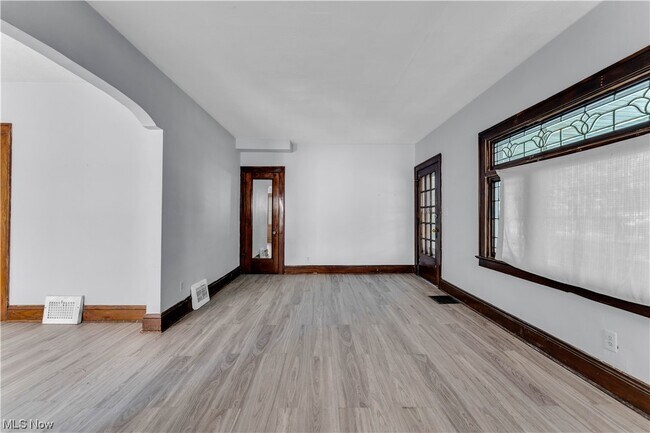 Building Photo - 3289 W 130th St