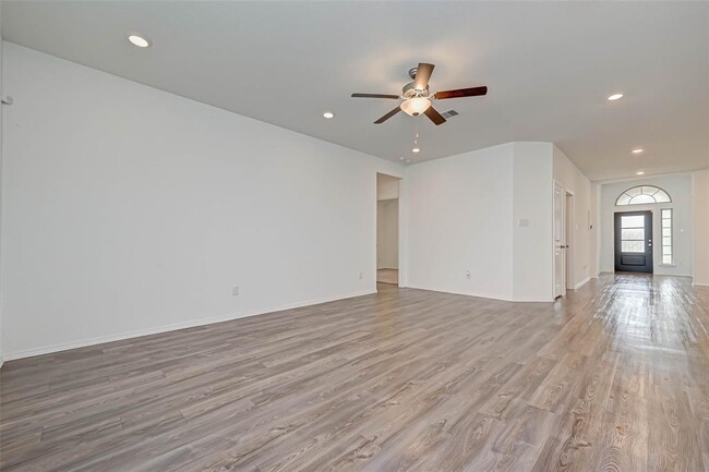 Building Photo - 2847 Mistygate Ct