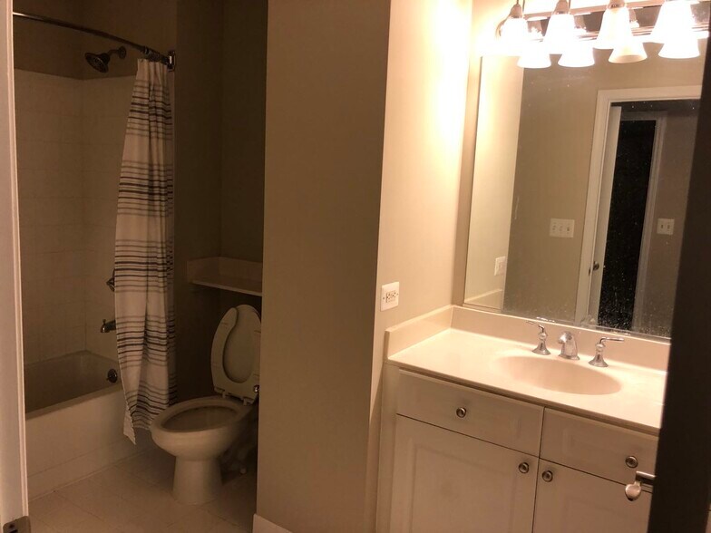 Building Photo - 11700 Old Georgetown Rd