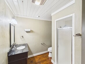 Building Photo - Charming 2BR/2BA with incredible storage in Fredericksburg, TX!
