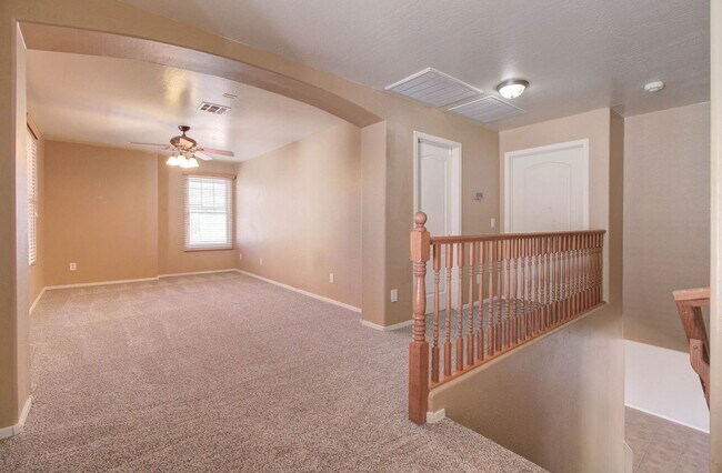 Building Photo - 15882 N 172nd Ln