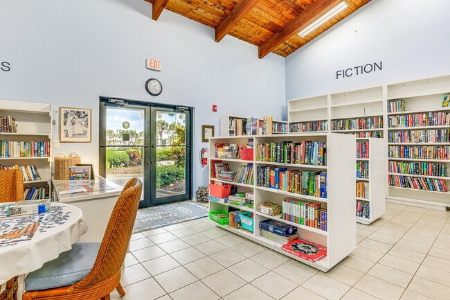 Building Photo - 2400 S Ocean Dr