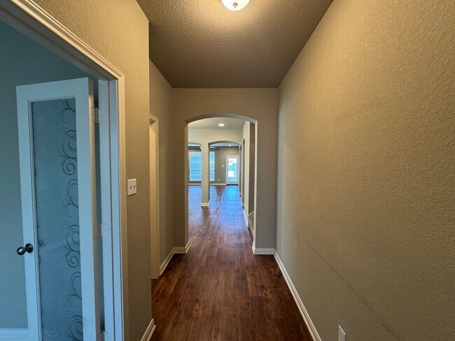 Building Photo - 4-Bedroom House for Rent in Killeen