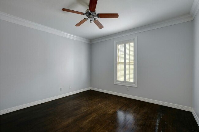 Building Photo - 2101 N Lamar Blvd