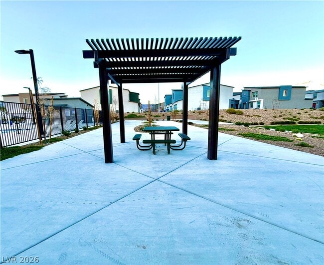 Building Photo - 6086 Lily Gdn St