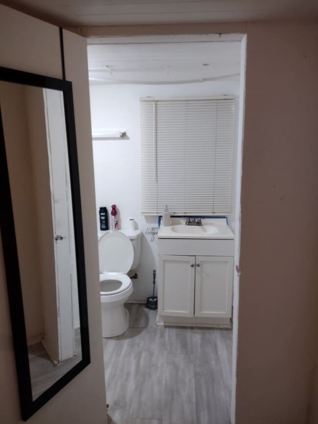 Building Photo - 3120 SW 53rd Ter