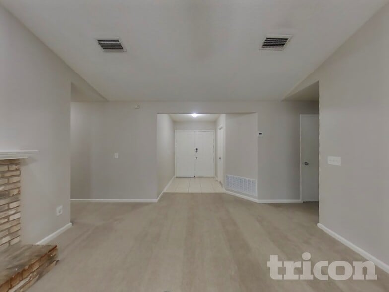 Building Photo - 1487 Rose Hill Dr E