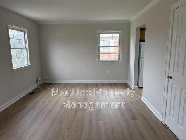 Building Photo - 2331 McClellan Ct