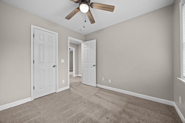 Building Photo - 3 Bedroom Duplex in Lillington