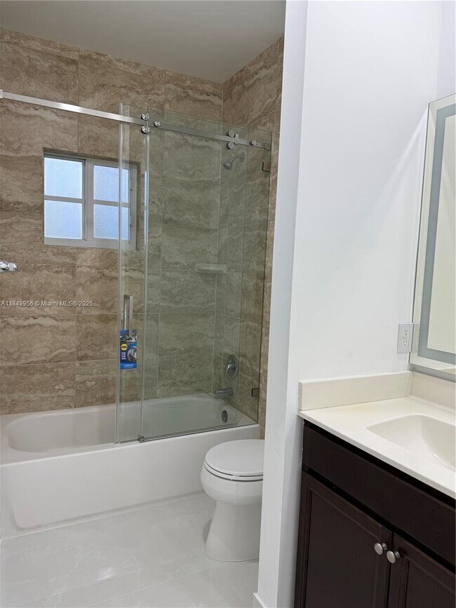 Building Photo - 8132 SW 17th Ct