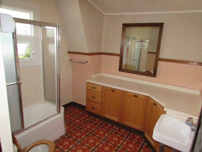 Building Photo - Living on the Dock of the Bay