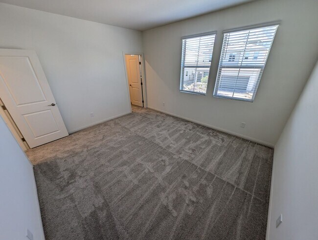 Building Photo - 544 Clover Bar Ln