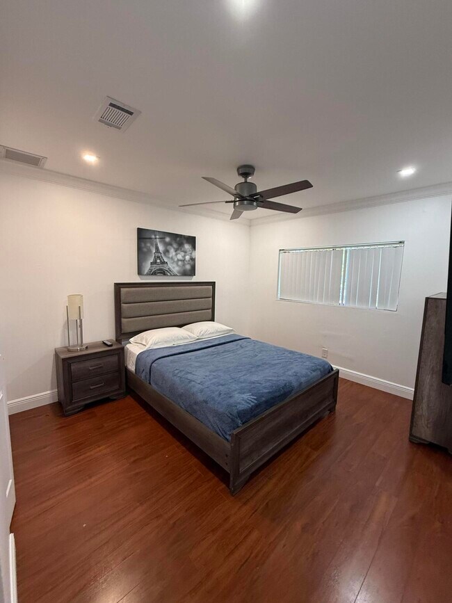 Building Photo - 12394 Westhampton Cir