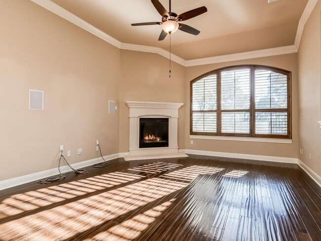 Building Photo - 2321 Gilia Dr