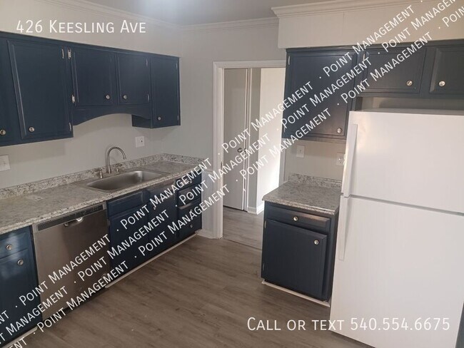 Building Photo - 426 Keesling Ave