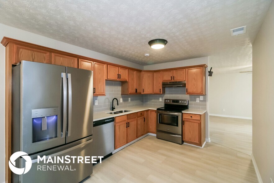 Building Photo - 5862 Homestead Cir