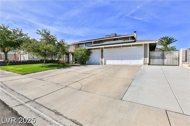Building Photo - 722 Barrie Ct