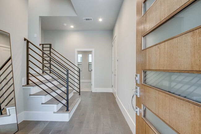 Building Photo - 1615 Wheeler Ave