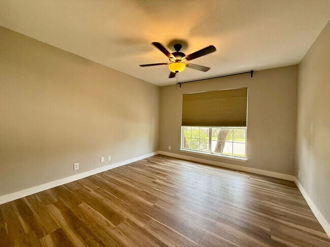 Building Photo - 1031 Bobcat Crk, San Antonio, TX 78251