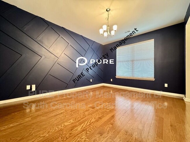 Building Photo - 154 Hickory Ridge Way