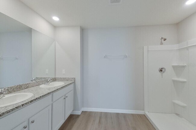 Building Photo - 4397 SW 85 Ln
