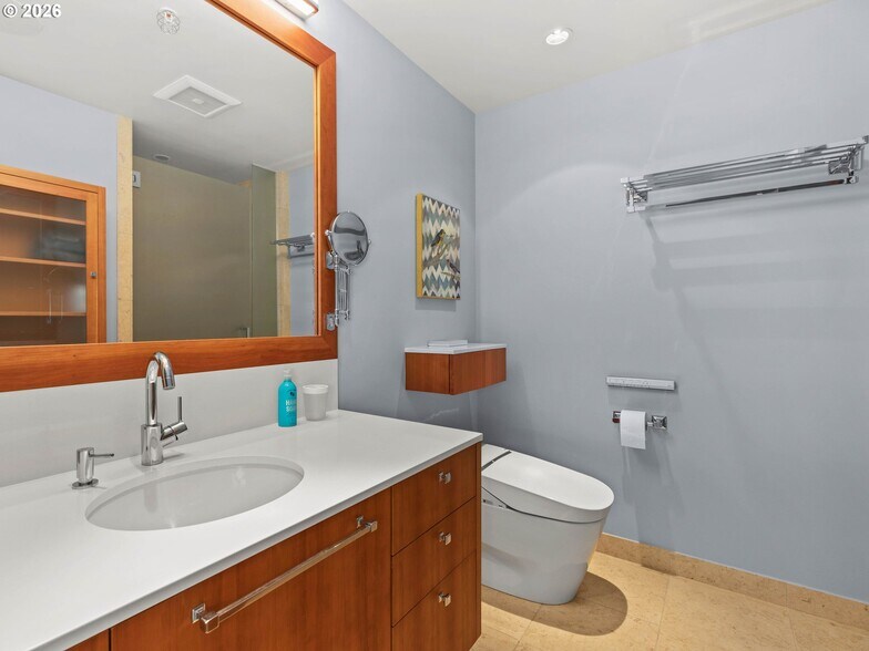 Building Photo - 311 NW 12th Ave