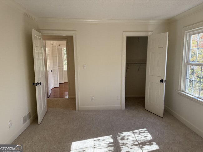 Building Photo - 1610 Old Mill Crossing NE