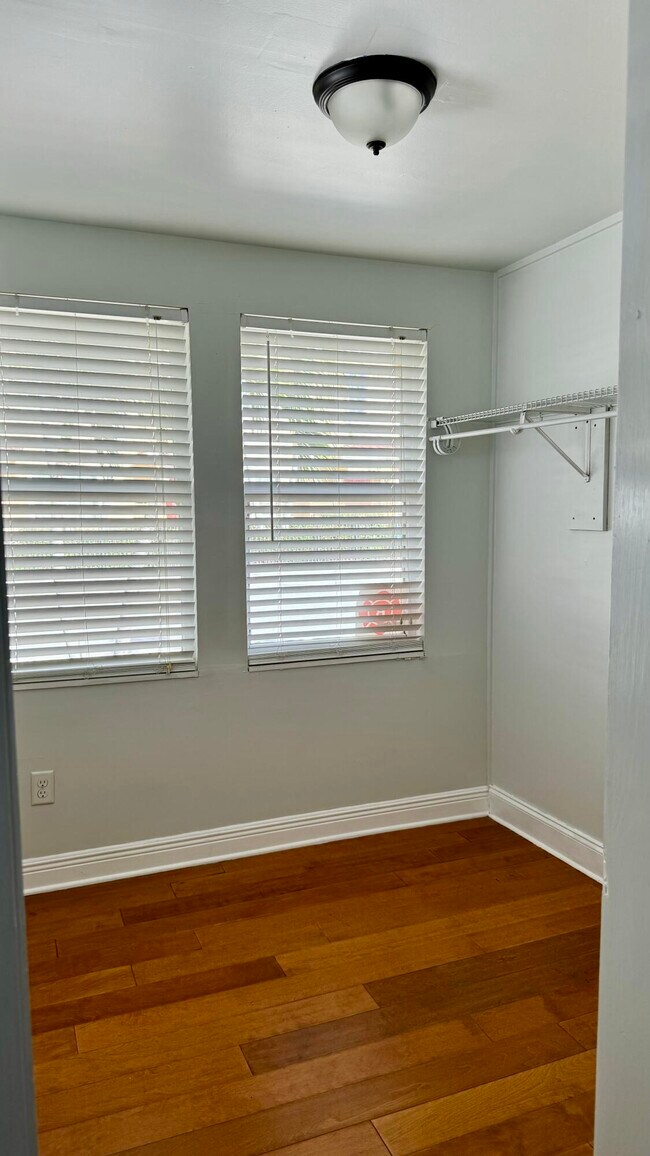 Building Photo - 205 S Federal Hwy