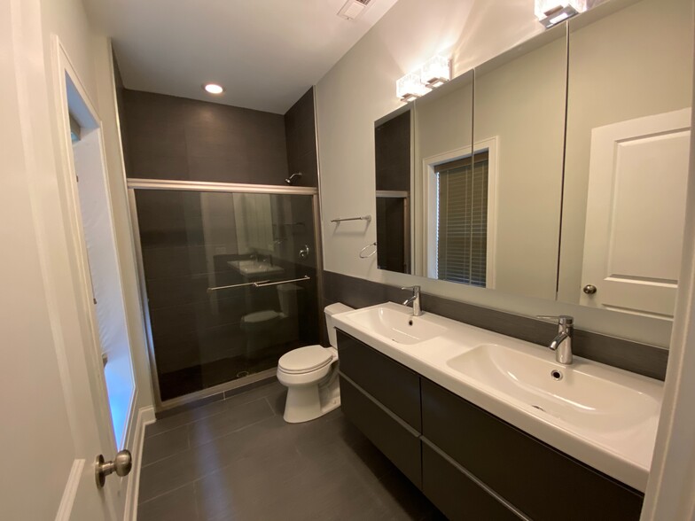 2nd Bathroom with Double Sinks - 2657 W Luther St