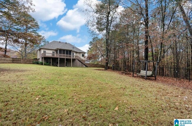 Building Photo - 504 Rolling Hills Dr