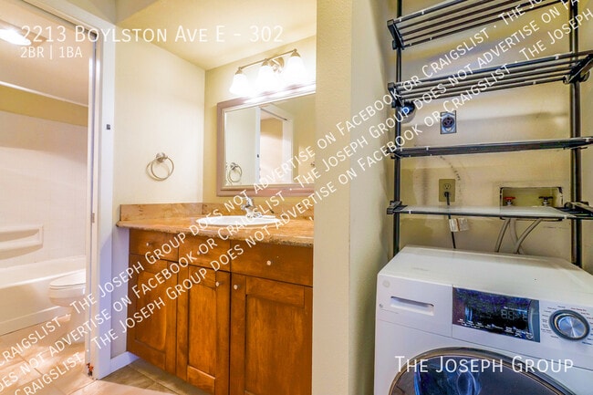 Building Photo - 2213 Boylston Ave E