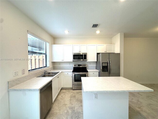 Building Photo - 24970 SW 112th Ct